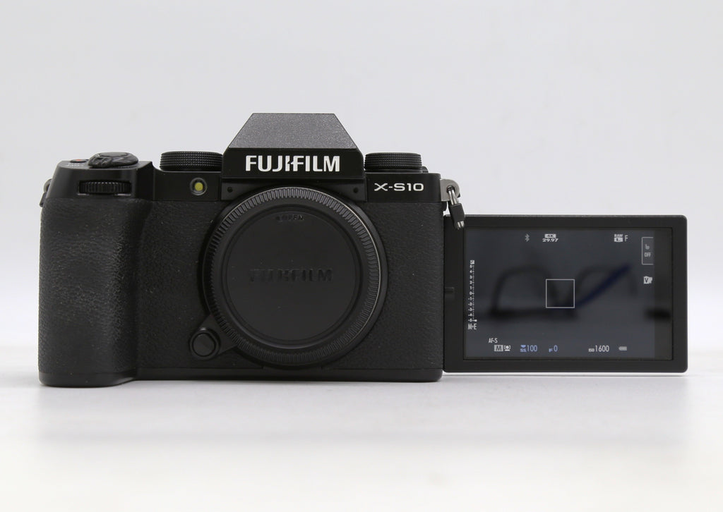 Used Fujifilm X-S10 Body Only S/N: 0D008528