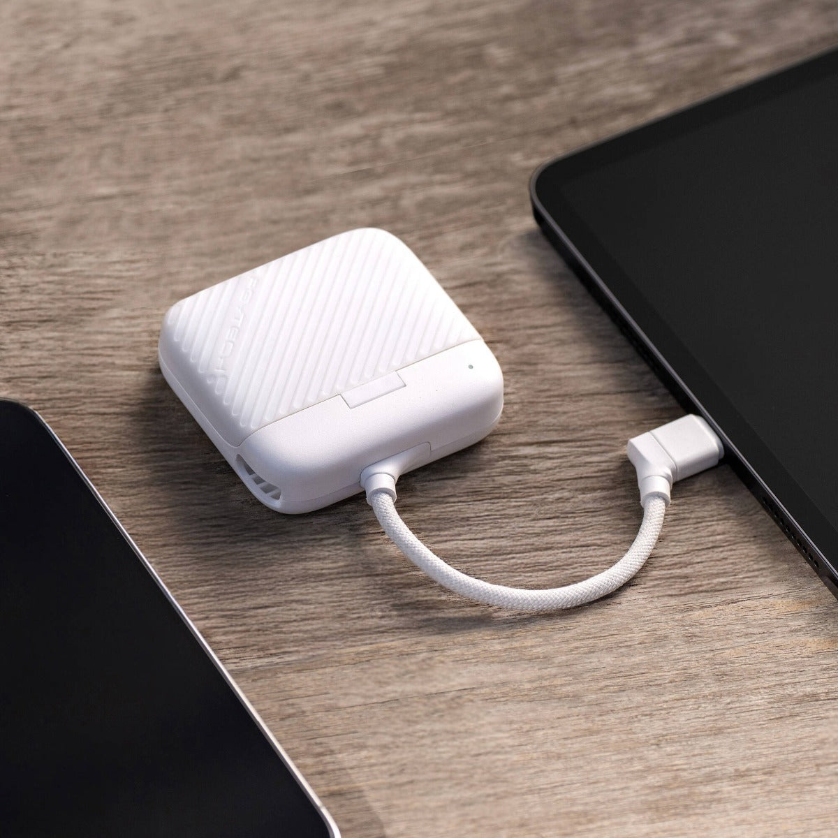 PGYTECH CreateMate High-speed Mini Card Reader Case (Ivory White)