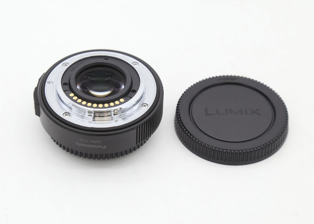 Used Panasonic Lumix Leica DG Elmarit 200mm f/2.8 Power OIS w. 1.4 Conv  S/N JF8CA101050