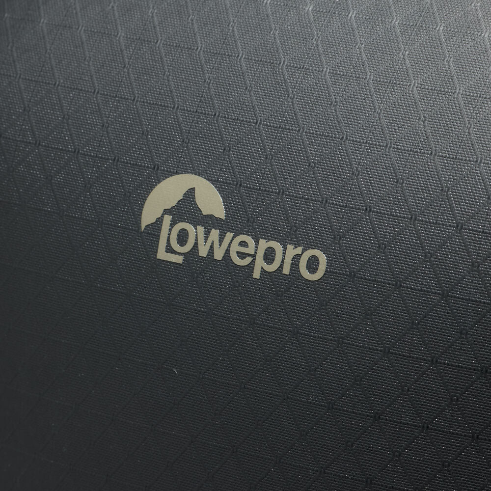Lowepro Fastpack BP450 AW IV, 28L - Black