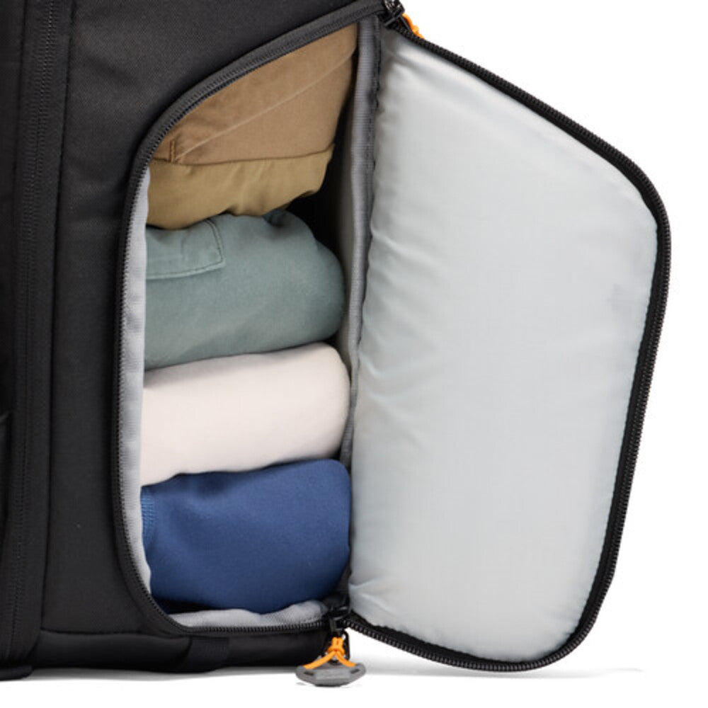 Lowepro Fastpack BP250 AW IV, 22L - Black