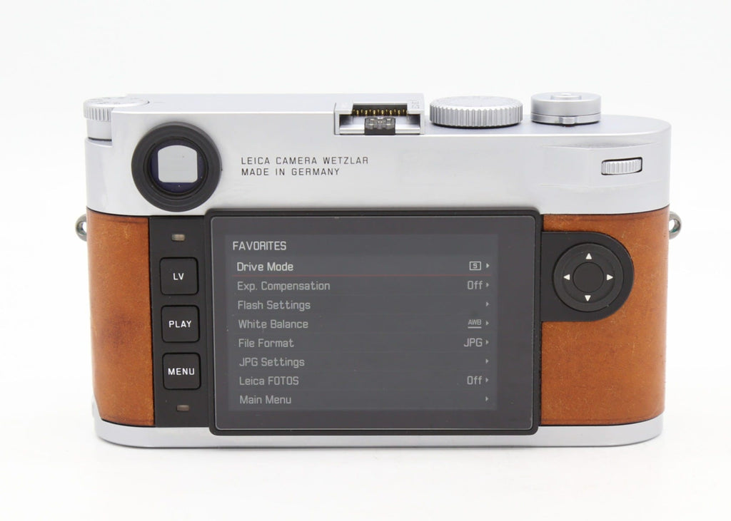 Used Leica M10 Silver Chrome Finish with Tan Leather SN 05190456