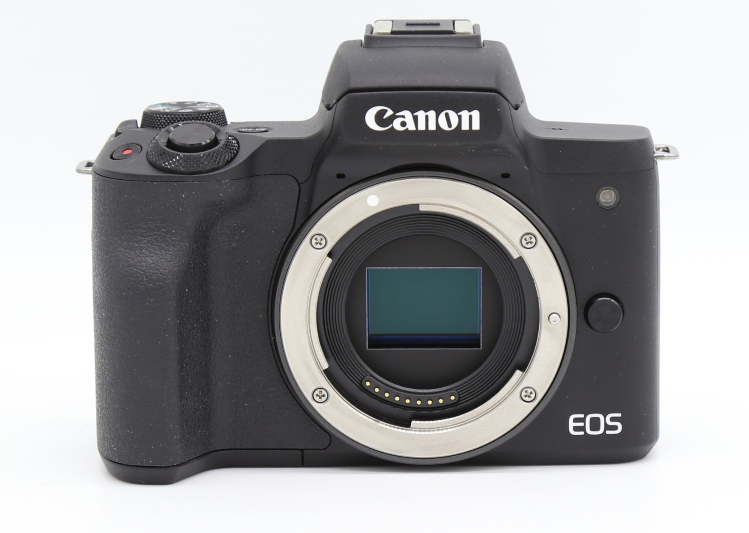Used Canon EOS M50 w. 15-45mm Zoom  S/N - 705045002990 / 256208009257