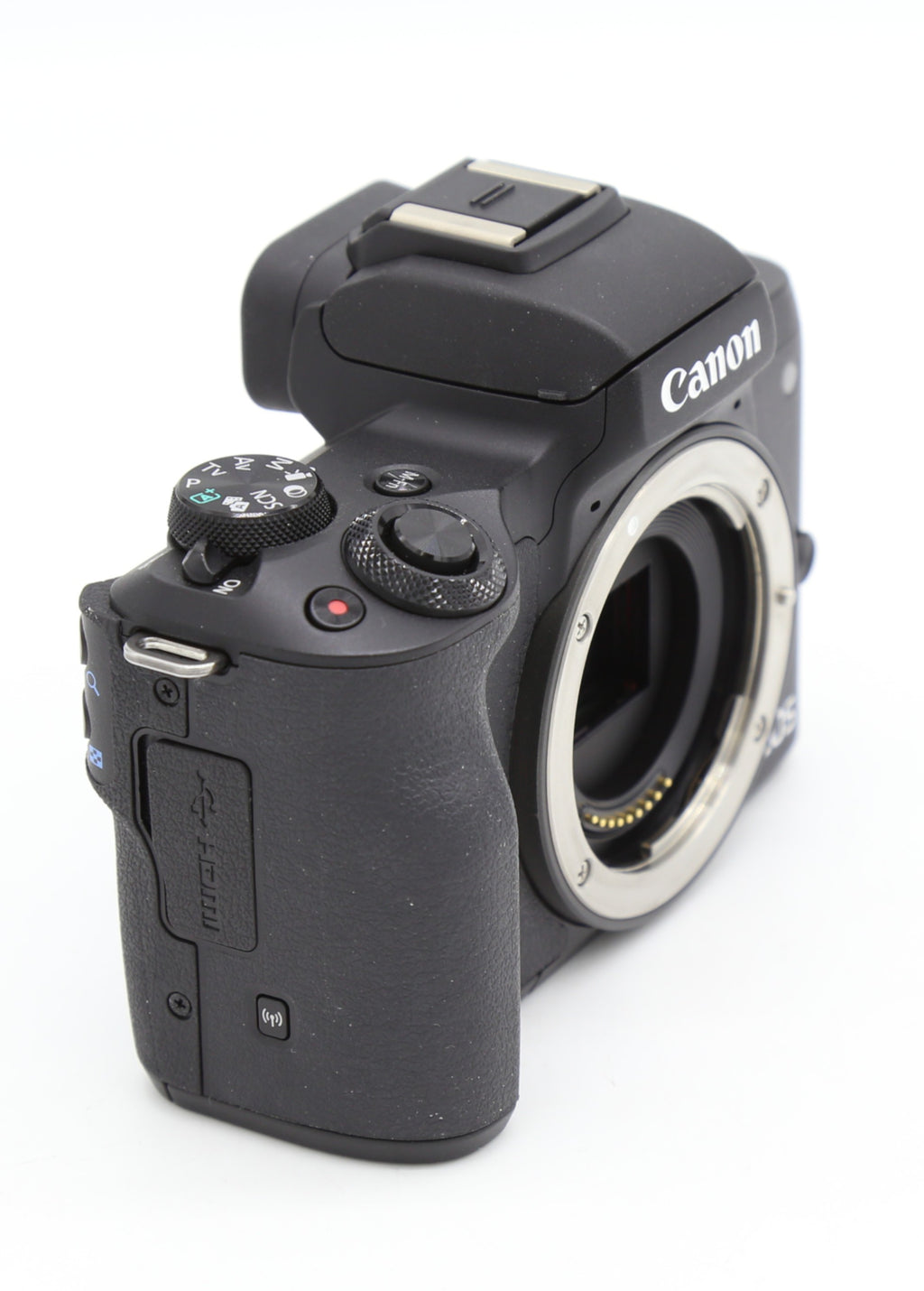 Used Canon EOS M50 w. 15-45mm Zoom  S/N - 705045002990 / 256208009257