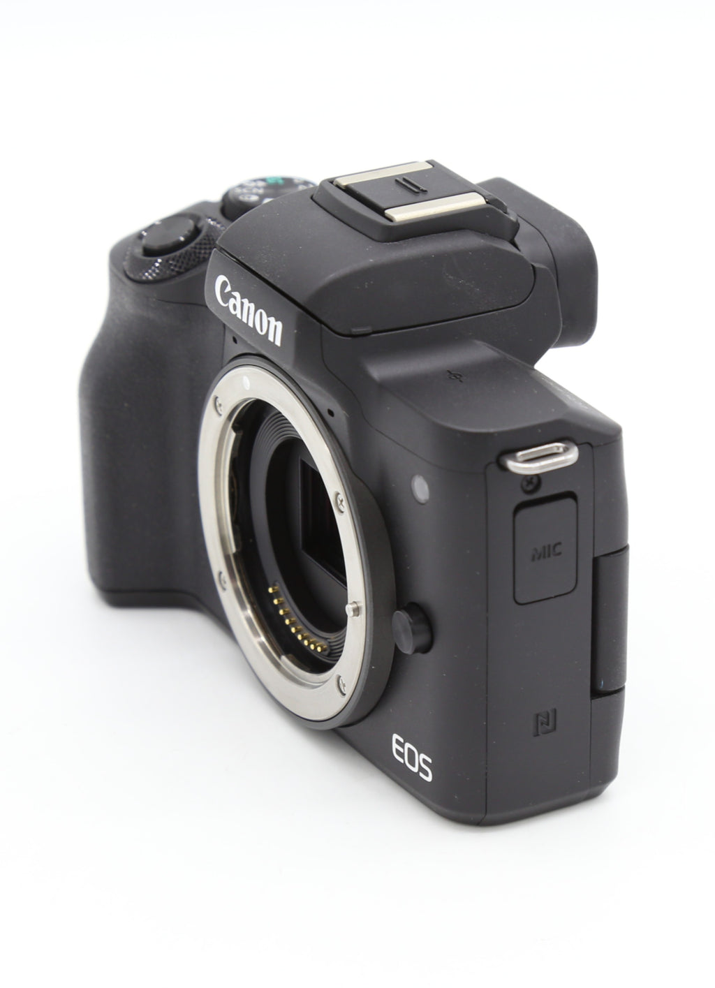 Used Canon EOS M50 w. 15-45mm Zoom  S/N - 705045002990 / 256208009257