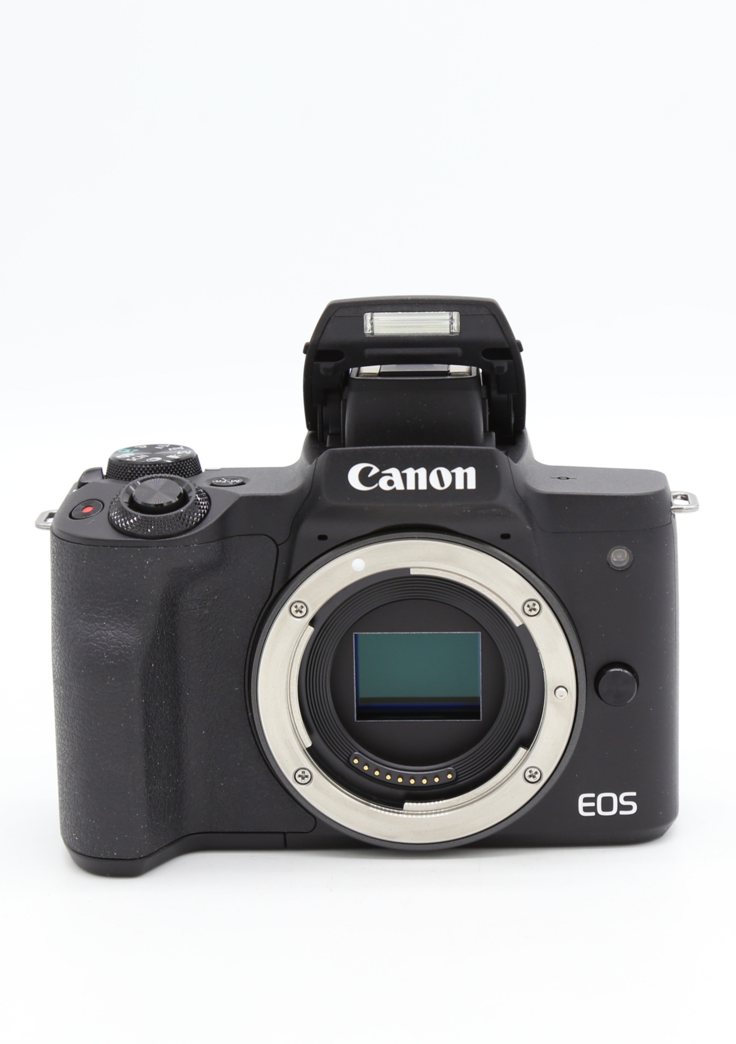Used Canon EOS M50 w. 15-45mm Zoom  S/N - 705045002990 / 256208009257