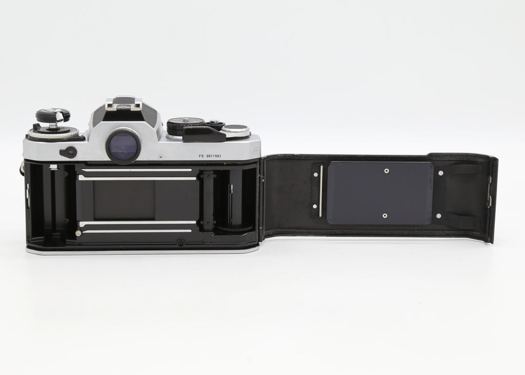 Used Nikon FE Silver Body only 35mm Film Camera  S/N 3011561 (Near-Mint)