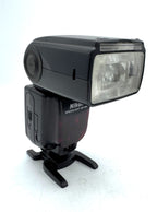 Used Nikon SB-900 Speedlight Flash with Accessories S/N 2140079