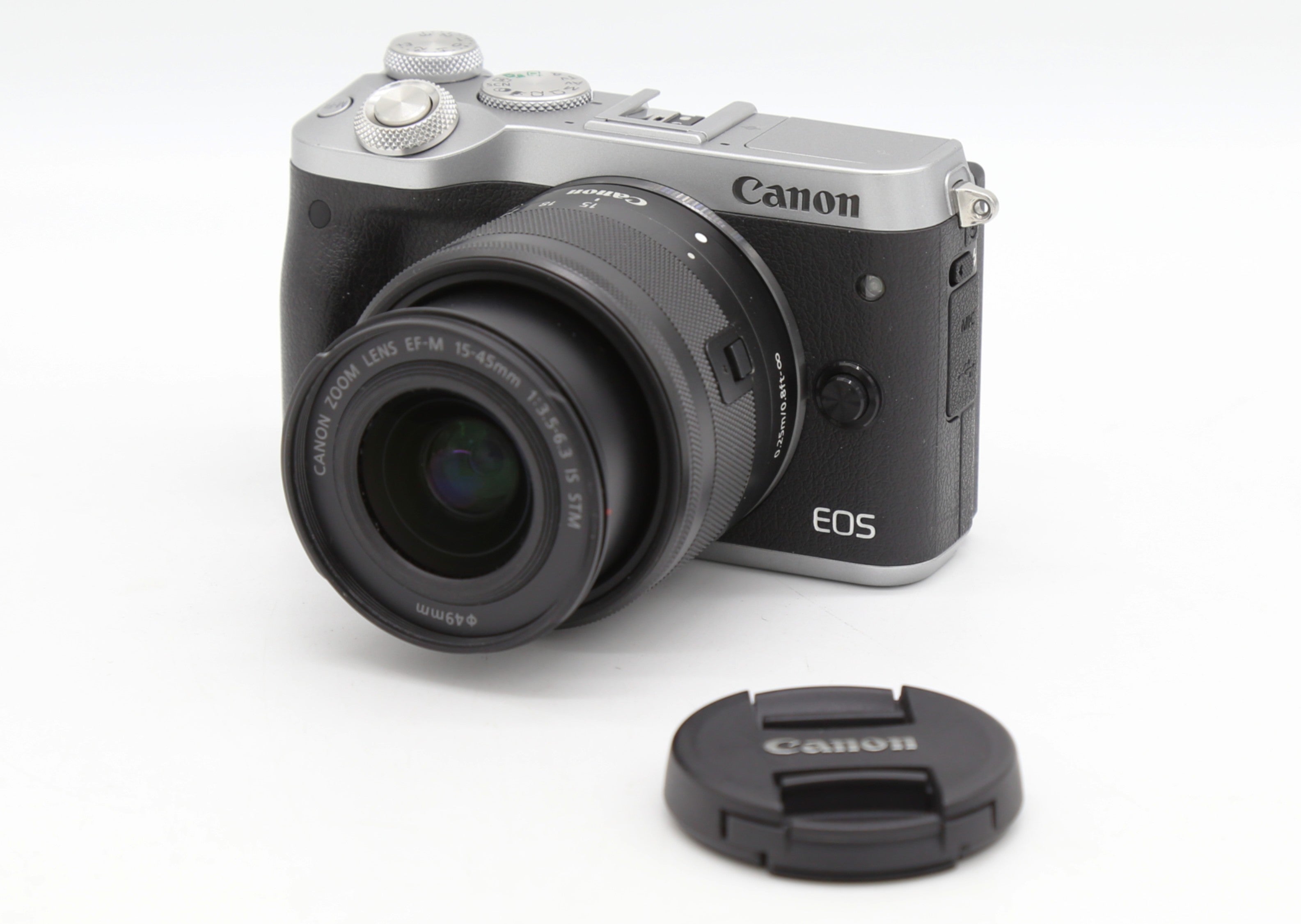 Used Canon EOS M6 w. 15-45mm S/N - 455051000650