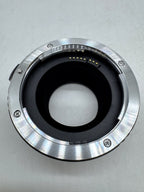 Used Canon ET EF25 II Extension Tube for macro photography.