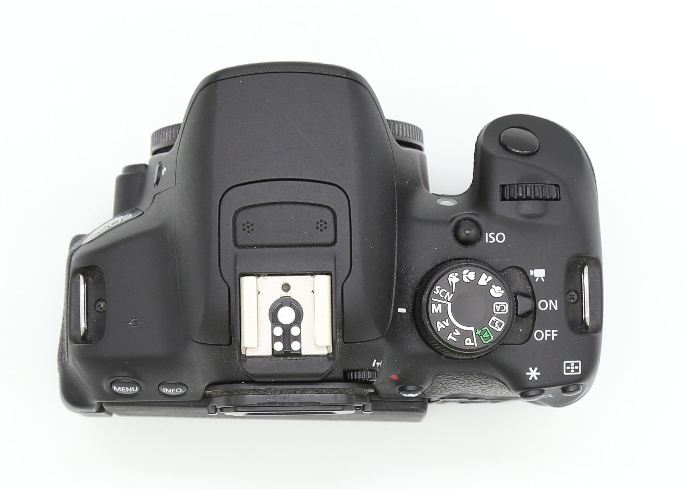 Used Canon EOS 700d w. 18-55mm S/N - 35031002369