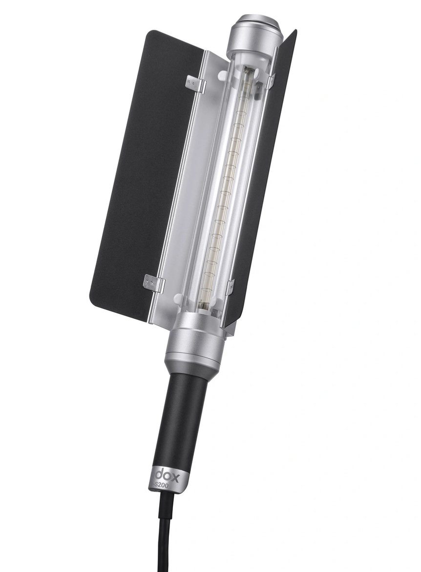 Used Godox ADS200 Stick Flash Head with Barndoors 200Ws, 560 5600K in near-mint cond.