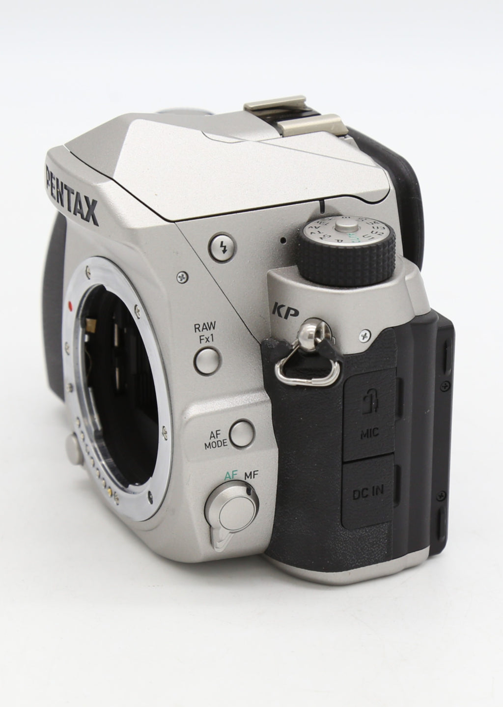 Used Pentax KP SR Body Only SN:7306340 incl charger + 2 DLi109 Batteries (24.32MP)