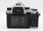 Used Pentax KP SR Body Only SN:7306340 incl charger + 2 DLi109 Batteries (24.32MP)