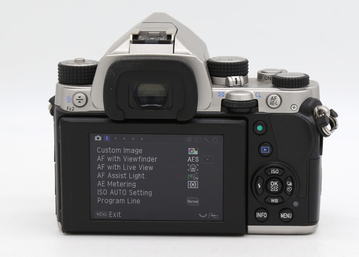 Used Pentax KP SR Body Only SN:7306340 incl charger + 2 DLi109 Batteries (24.32MP)