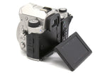 Used Pentax KP SR Body Only SN:7306340 incl charger + 2 DLi109 Batteries (24.32MP)