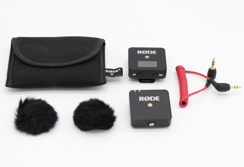Used Rode Wireless Go Black with Case and accessories. SN: FL0060557