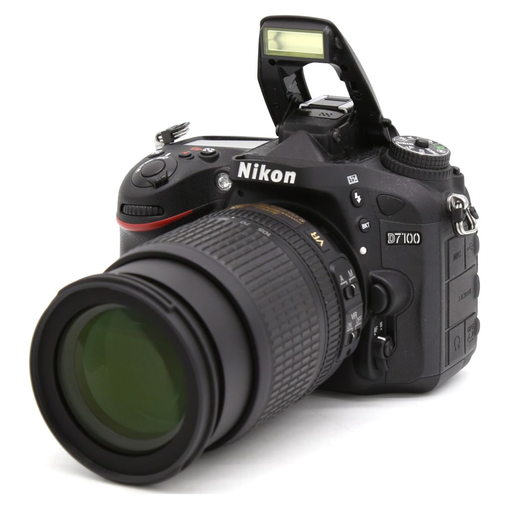 Used Nikon D7100 w.18-105mm DX AF-S f3.5-5.6 G ED Zoom S/N - 6197539 / 38658099