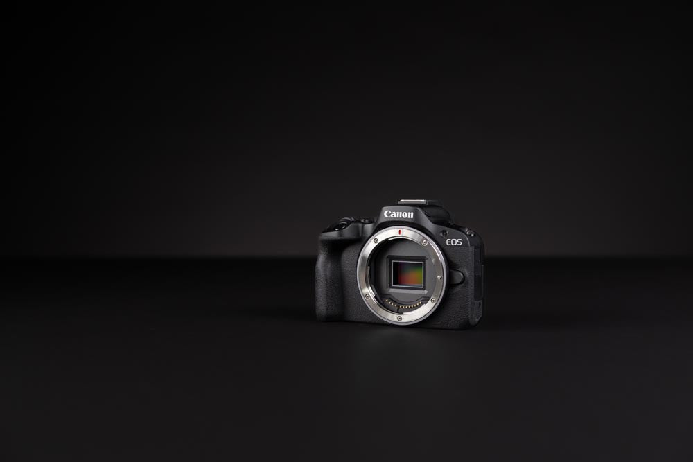 Canon EOS R50 Mirrorless Camera with RF-S 18-45mm Kit