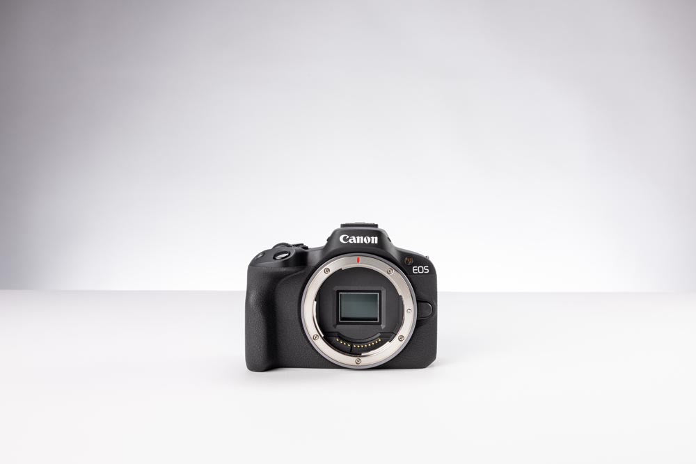 Canon EOS R50 Mirrorless Camera with RF-S 18-45mm Kit