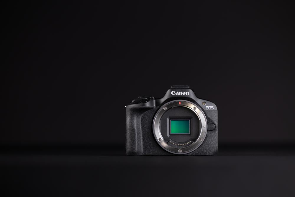 Canon EOS R50 Mirrorless Camera with RF-S 18-45mm Kit