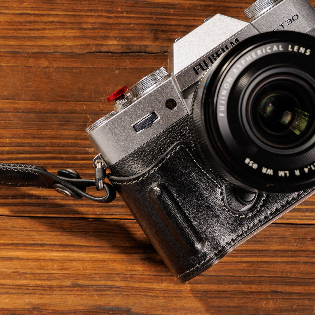 SmallRig Leather Half Case Kit for FUJIFILM X-T30 / X-T30 II / X-T30 III (Black) 5669