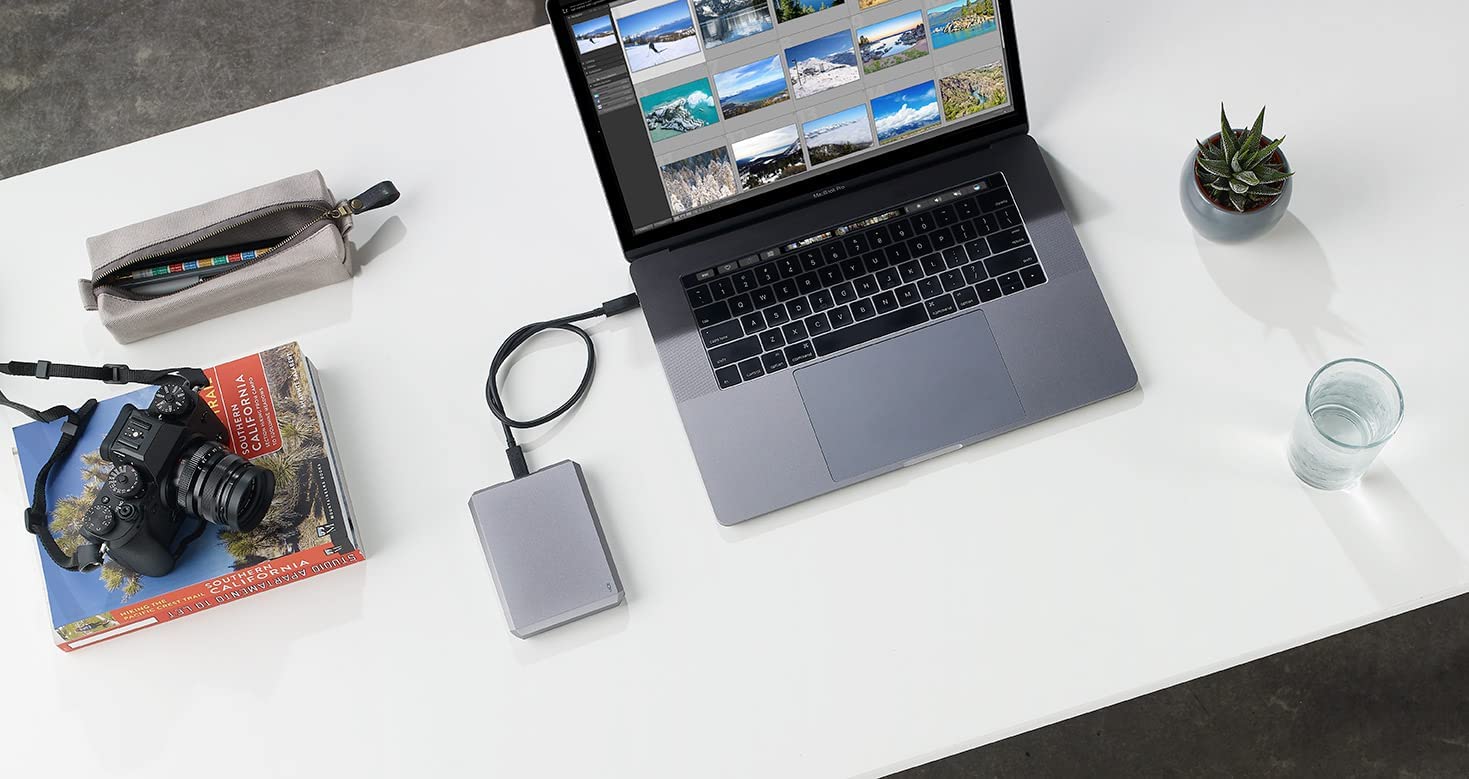 LaCie 1TB Mobile Drive v2 USB-C - Moon Silver