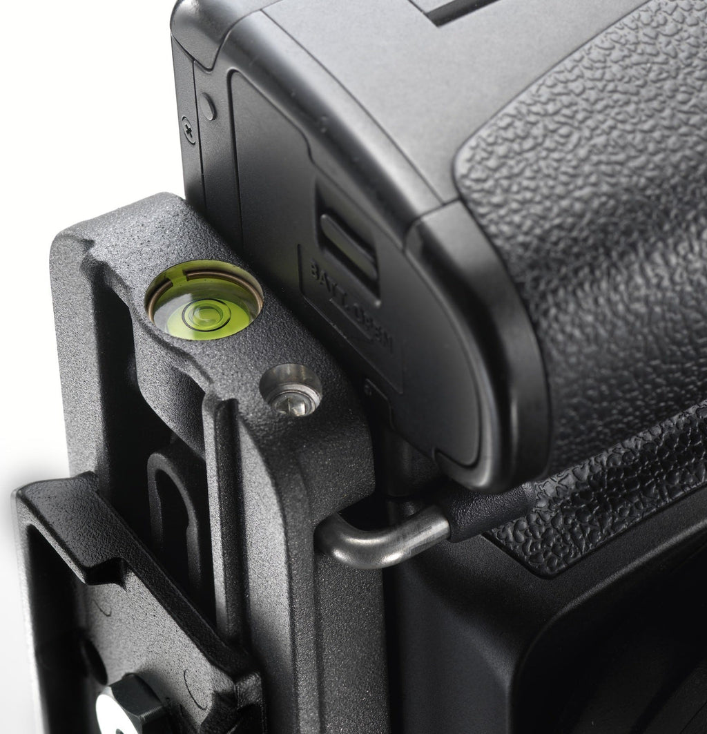 Manfrotto MS050M4-Q2 L Bracket With 2 x 200LT-PL Quick Release Plate