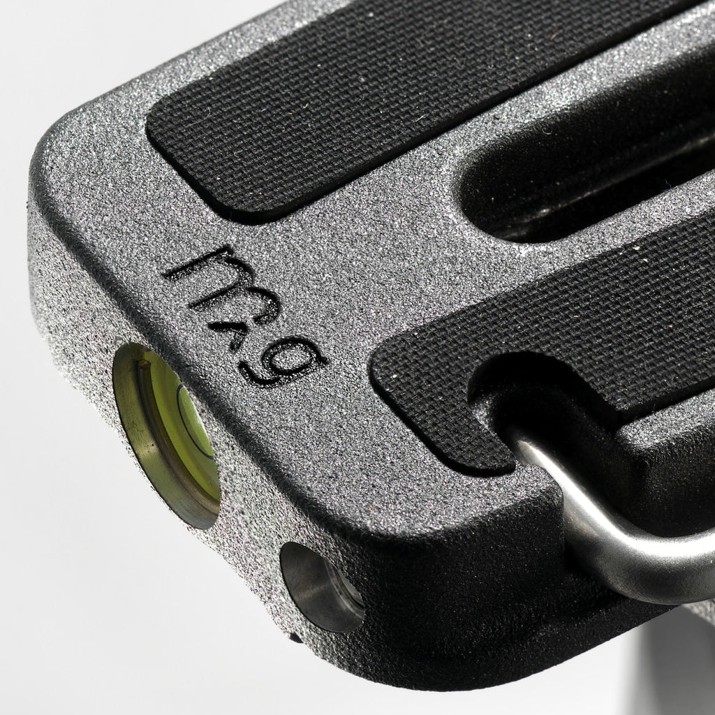 Manfrotto MS050M4-Q2 L Bracket With 2 x 200LT-PL Quick Release Plate