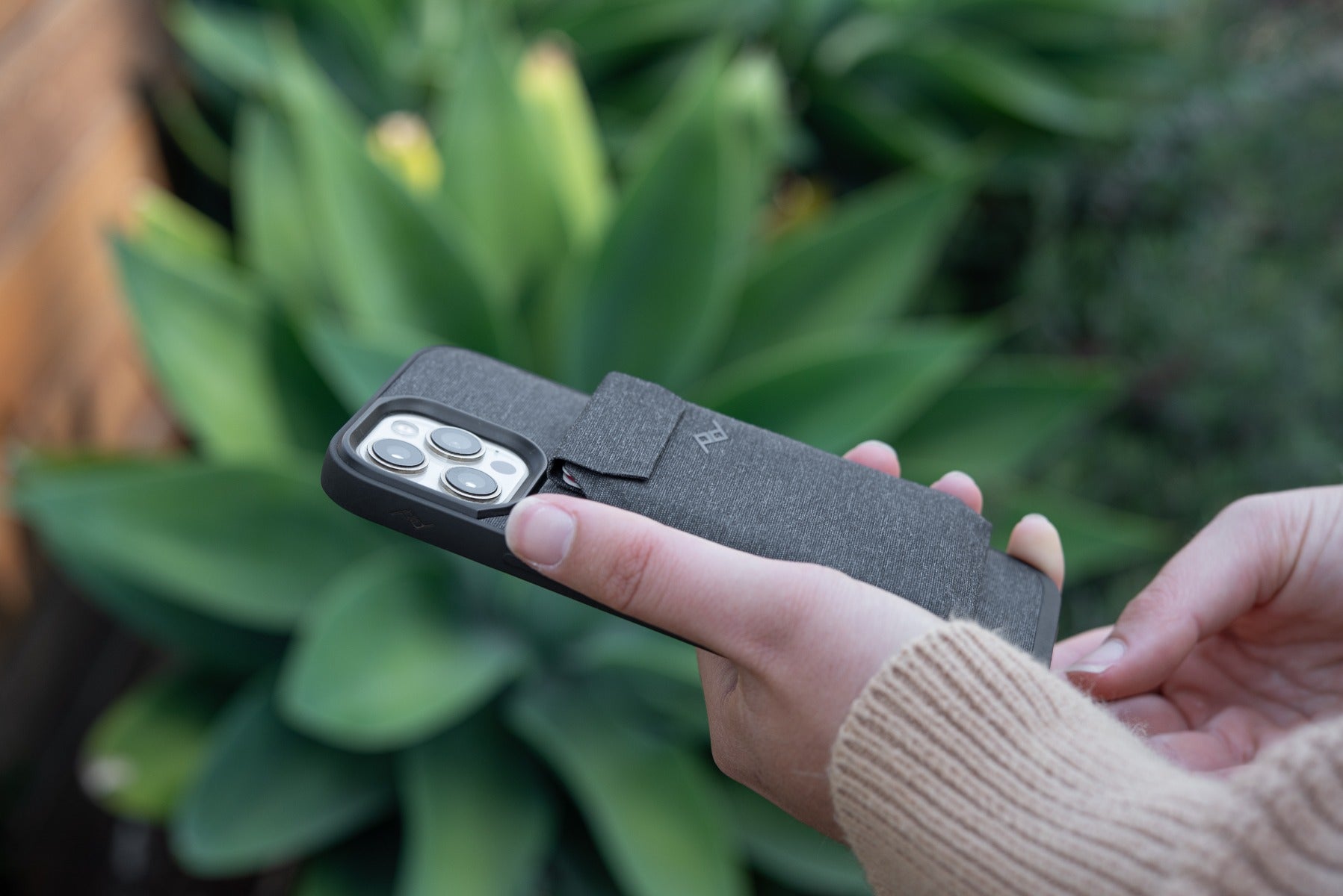 Peak Design Mobile - Wallet - Stand - Charcoal