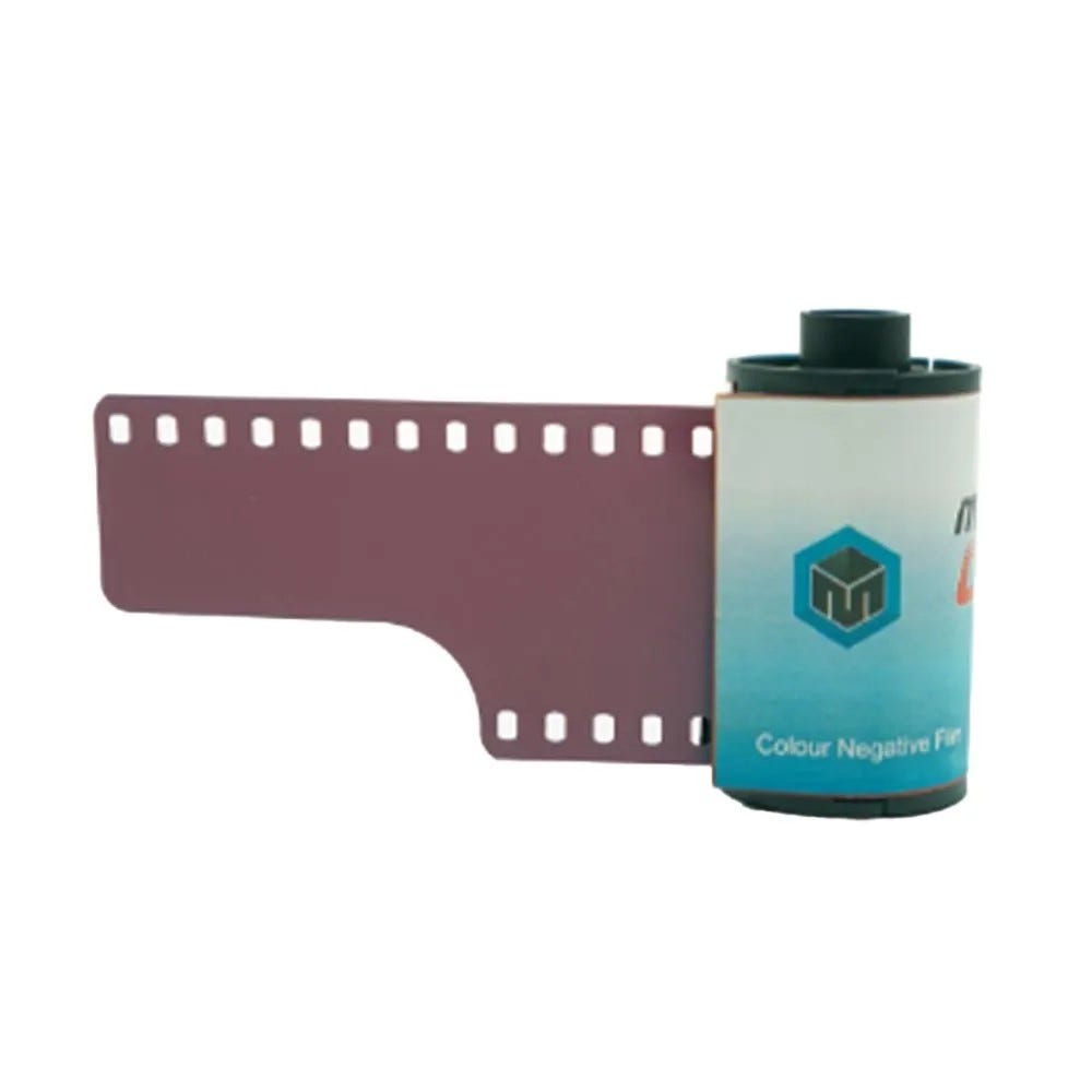 Maxxum 35mm Colour Film 18 exp ISO 200 x5 