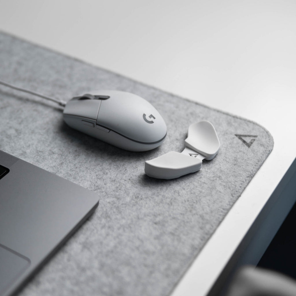 Deltahub Minimalistic Desk Pad Medium 