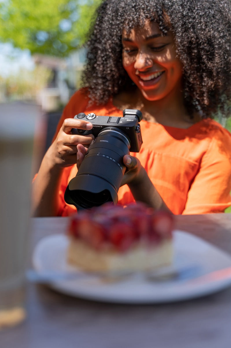 Tamron AF 18-300mm f/3.5-6.3 DiIII-A VC VXD - Sony E APS-C Black