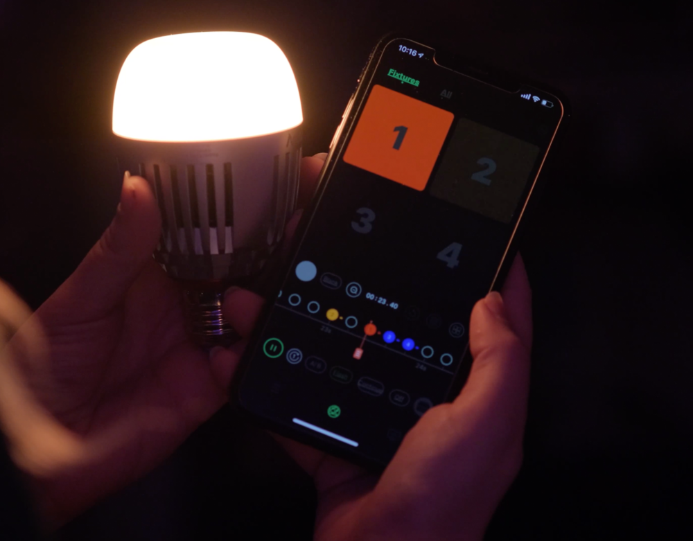 Aputure Accent B7c LED RGBWW Light