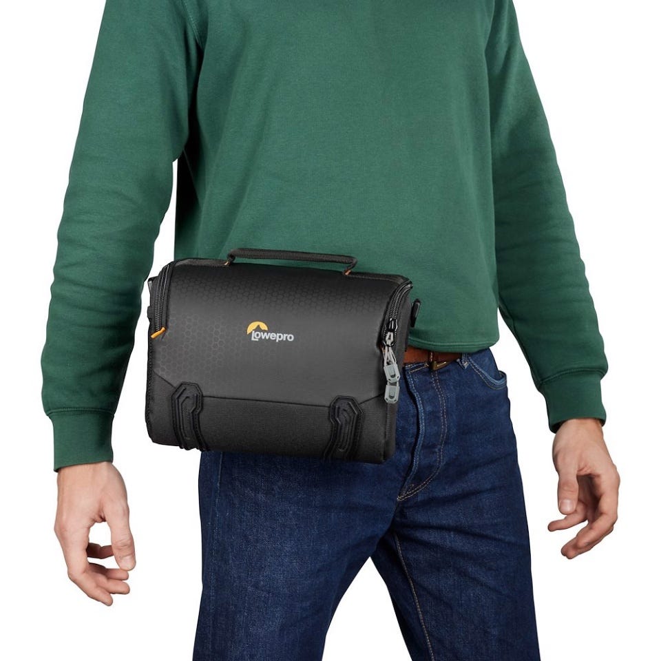Lowepro Adventura SH 160 III - Black
