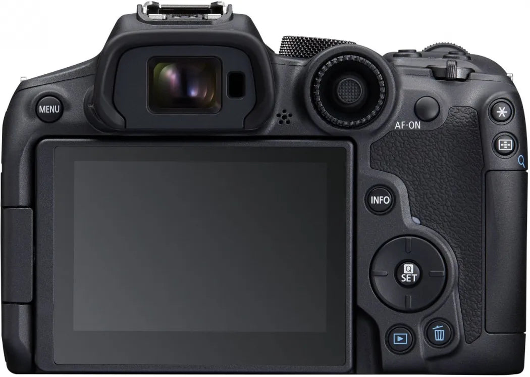 Canon EOS R7 w/ Tamron 11-20mm f/2.8