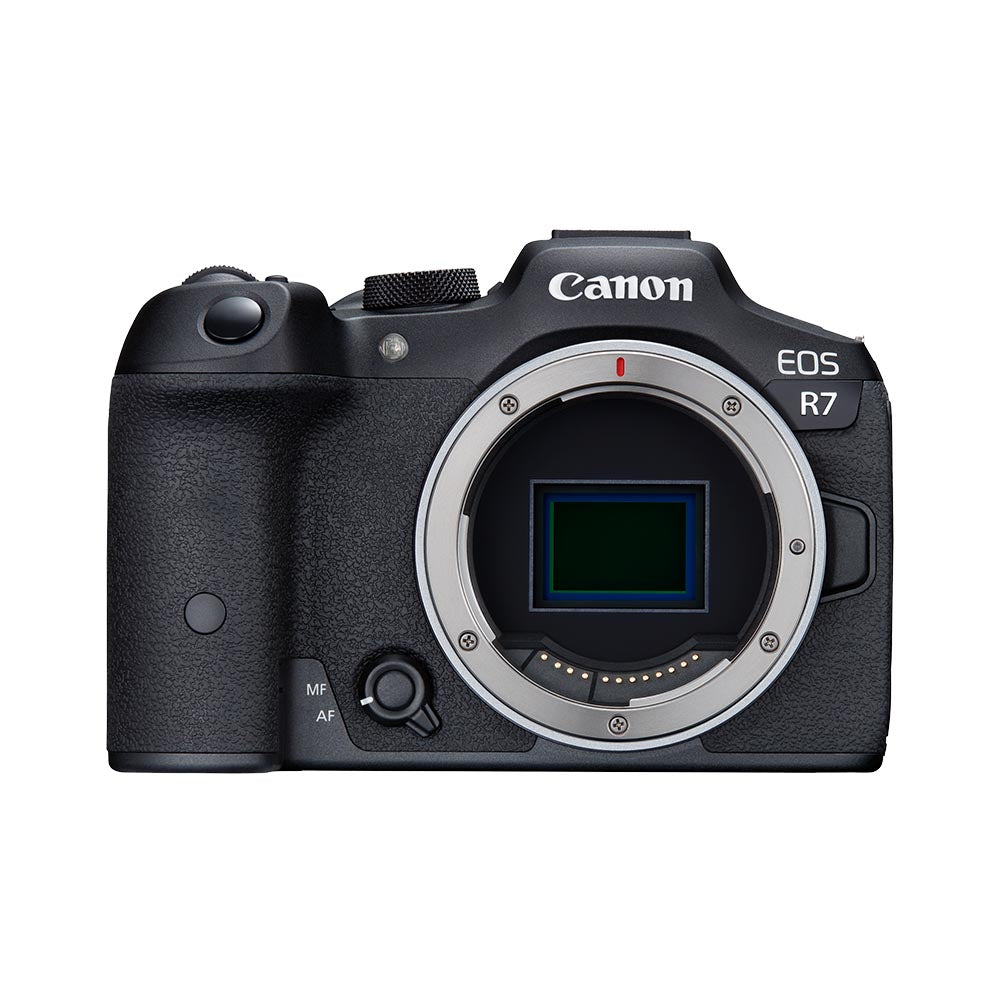 Canon EOS R7 with RF-S 18-150mm IS STM lens