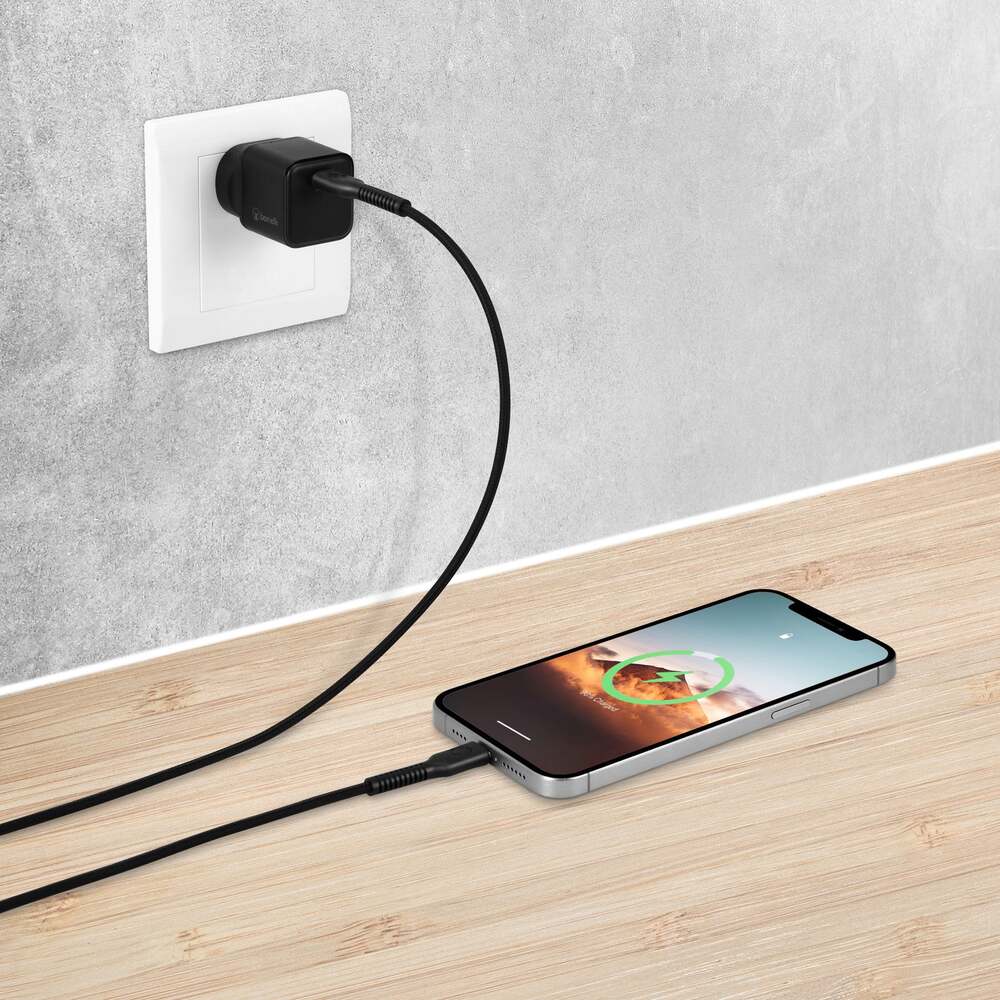Bonelk 20W PD USB-C GaN Wall Charger with Easy Grip Cable (Black) 