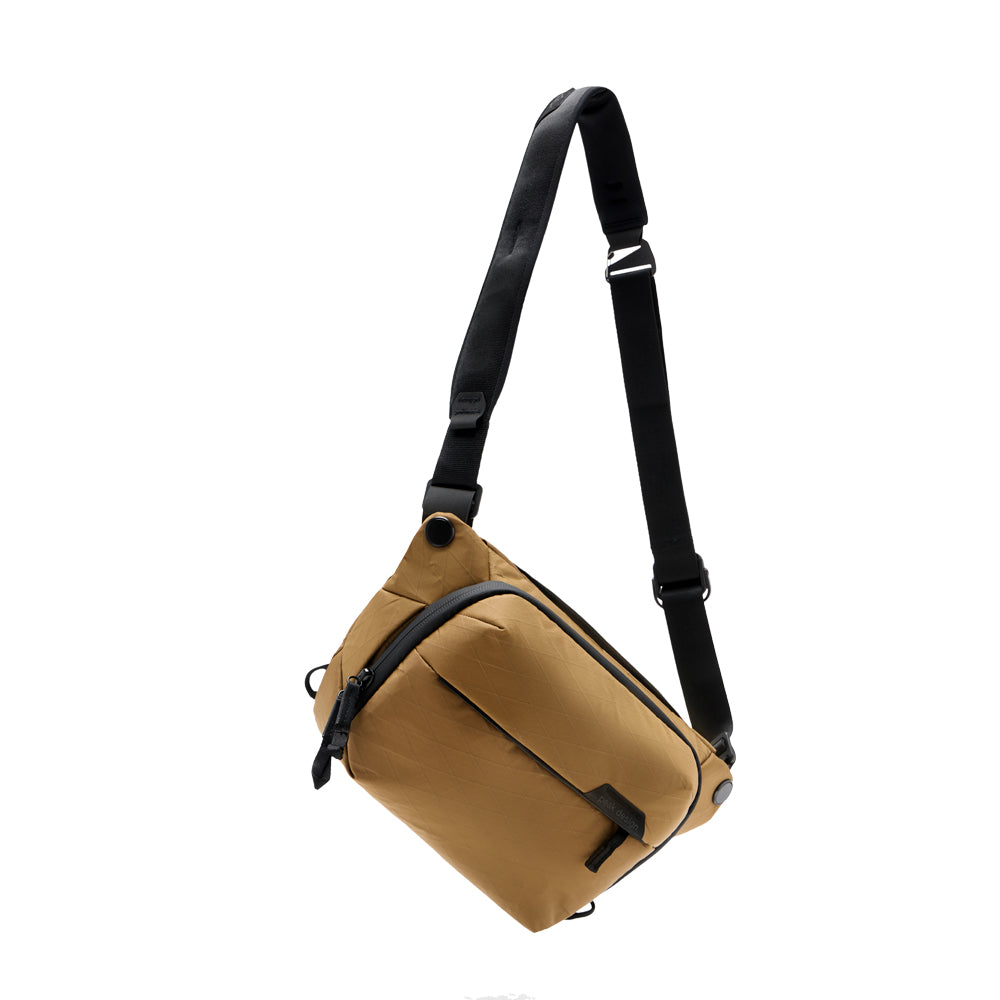 Peak Design Everyday Sling 3L v2 - Coyote