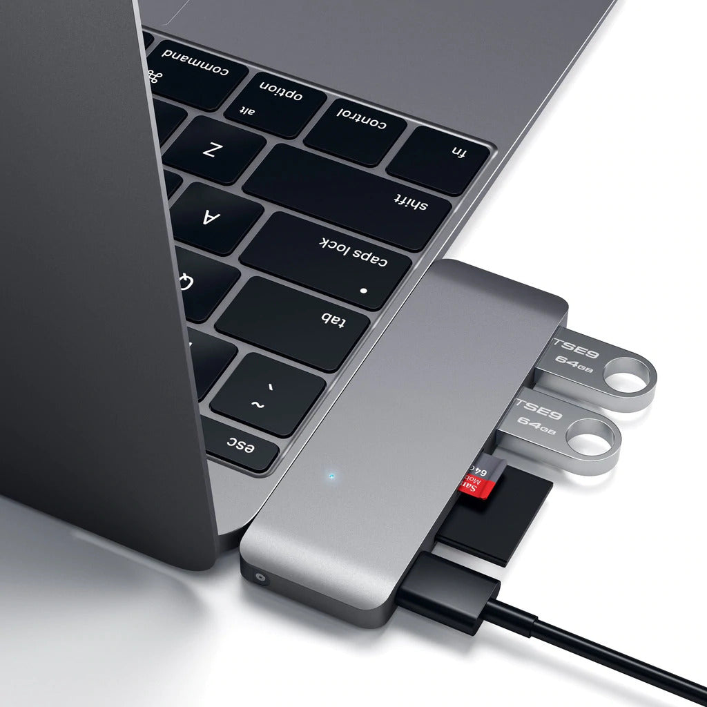 Satechi USB-C USB Pass Through Hub 