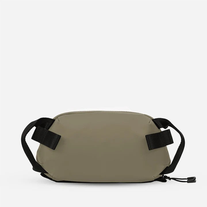 Wandrd Tech Bag Medium - Yuma Tan