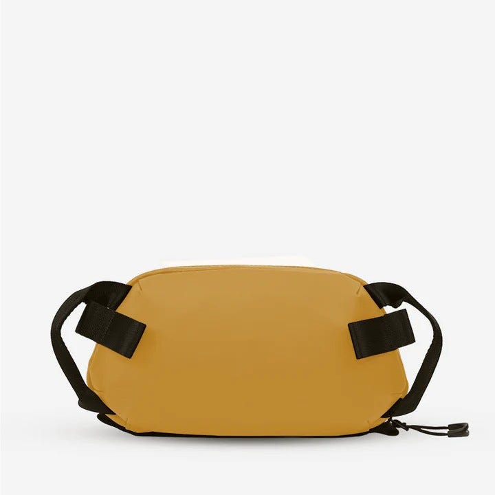 Wandrd Tech Bag Medium - Dallol Yellow