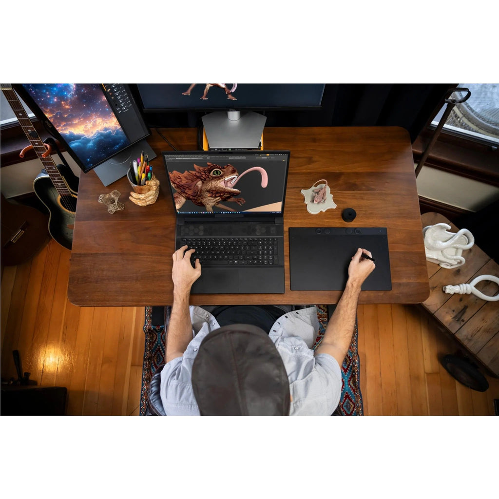 Wacom Intuos Pro Medium with Wacom Pro Pen 3