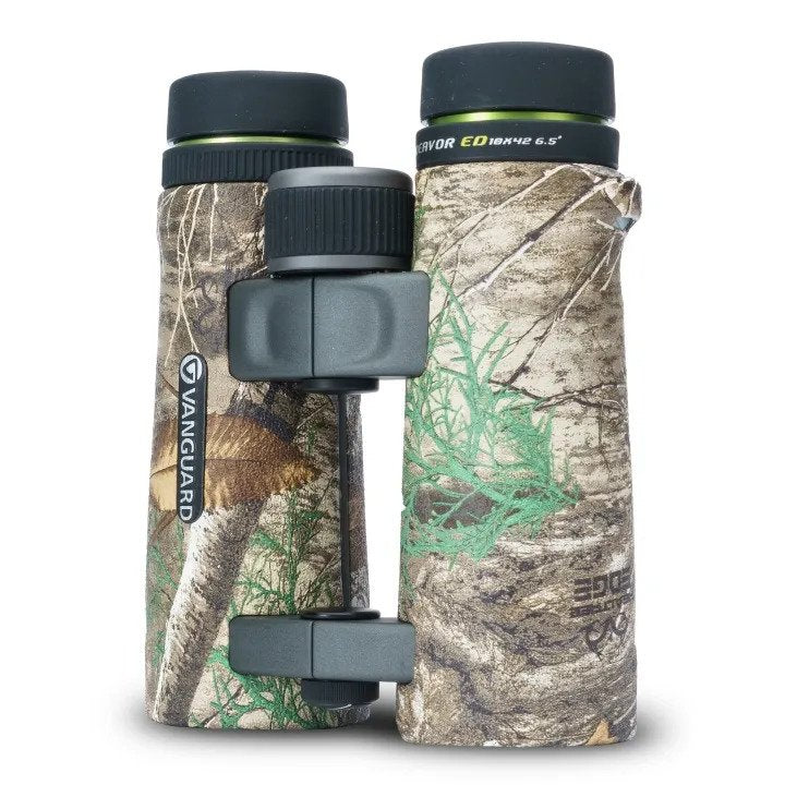 Vanguard Endeavor ED 10x42 Binoculars - Real Tree Finish