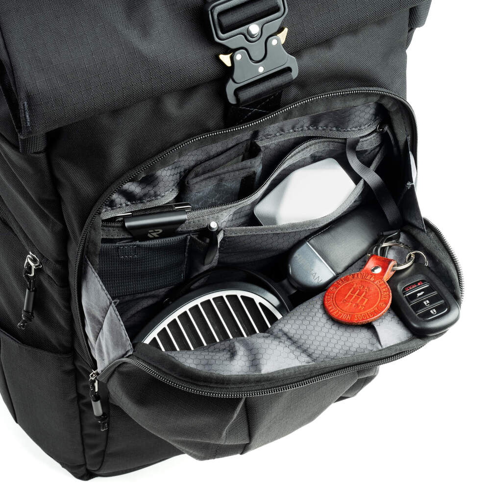 thinkTANK - FocusPoint 30L - Asphalt Black 