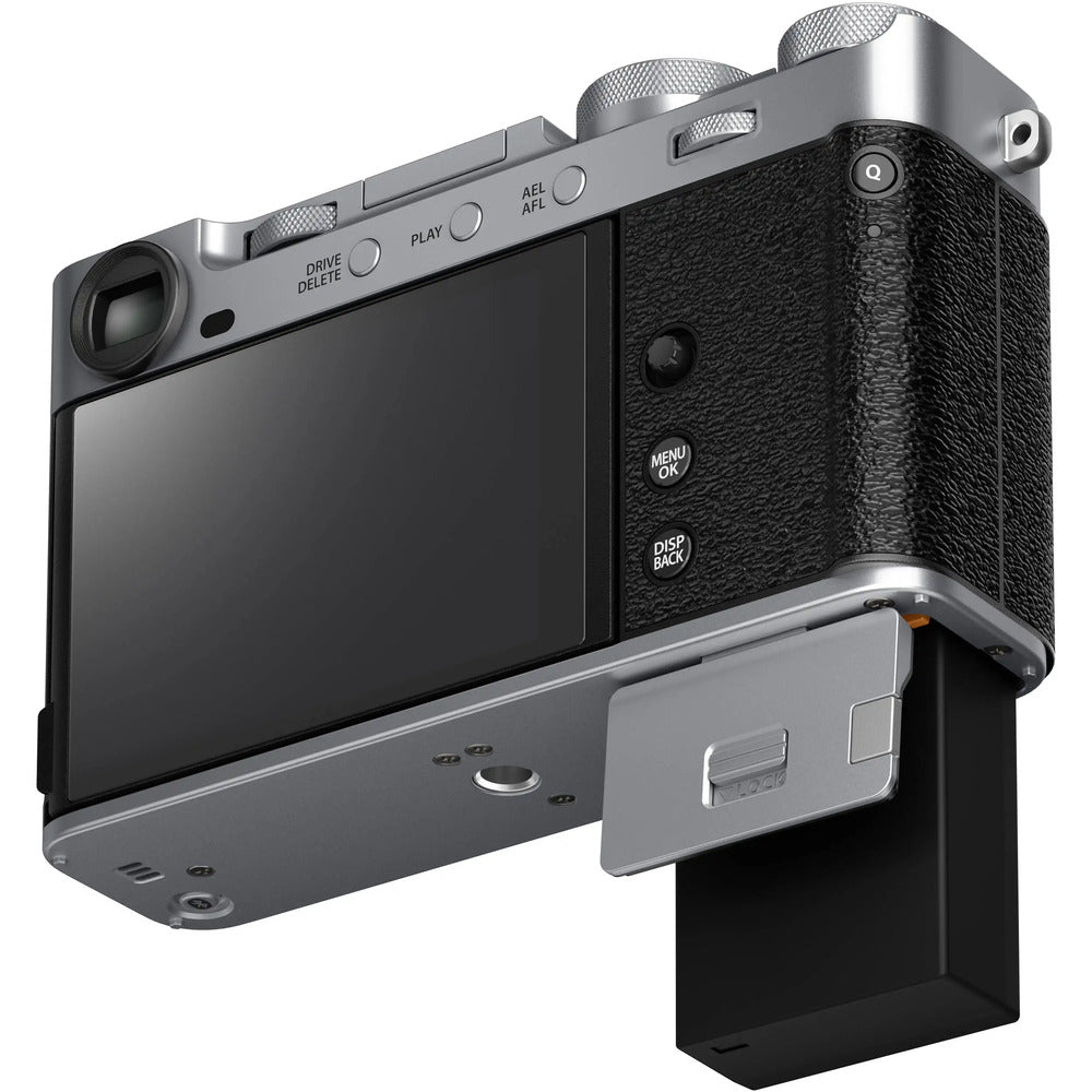 FUJIFILM X-E5 Silver with Sigma 18-50mm f/2.8 DC DN