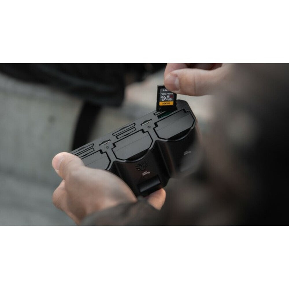 Jupio Prime Triple Charger and Card Holder - Fujifilm NP-W235