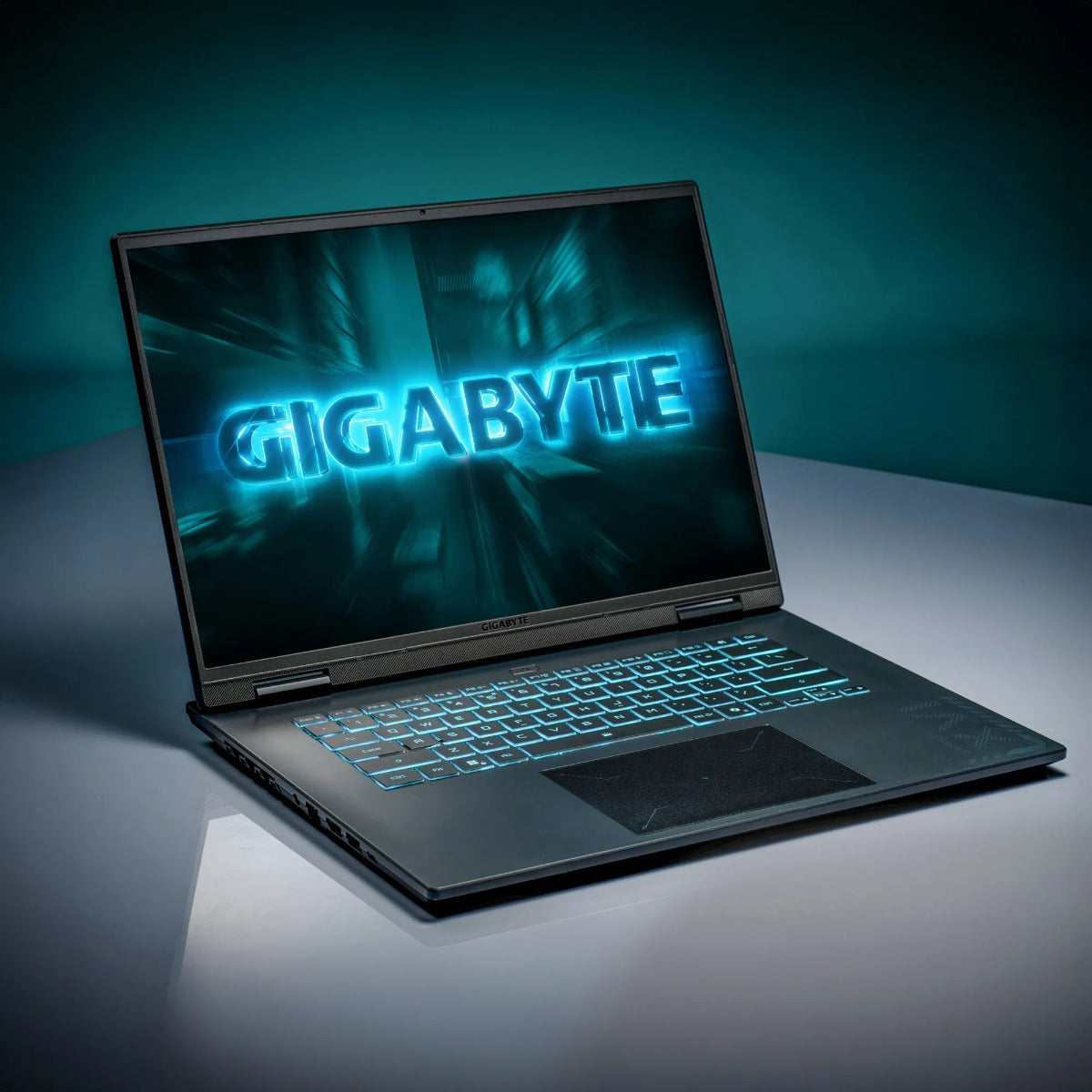 Gigabyte Gaming A16 16" Gaming Laptop with 165Hz i5 13420H 16GB 512GB RTX4050 W11H