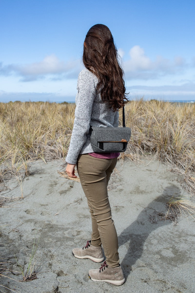 Peak Design The Field Pouch (v2) - Charcoal