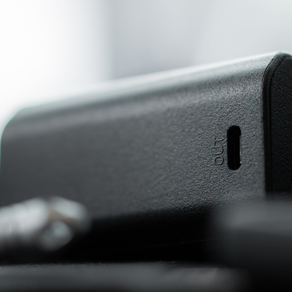 Jupio Prime Triple Charger and Card Holder - Nikon EN-EL15